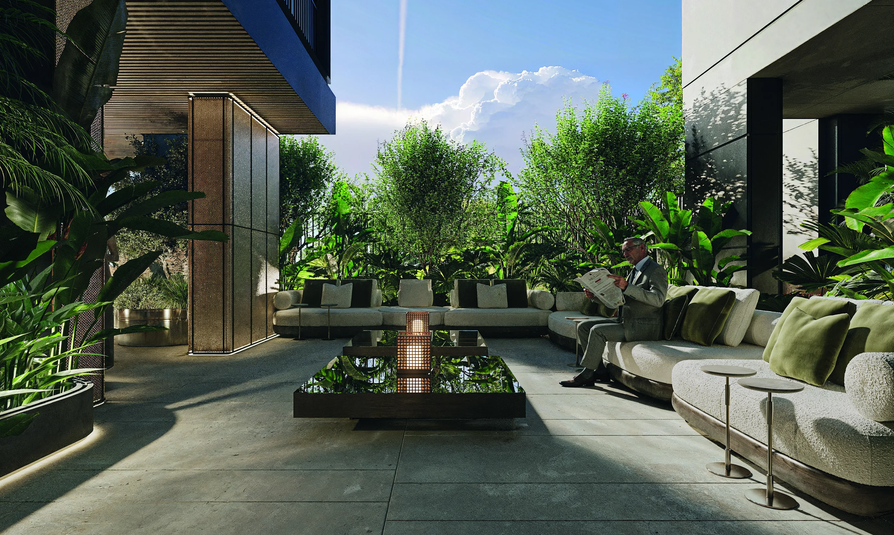 Terraço-jardim com sofás brancos e paisagismo tropical